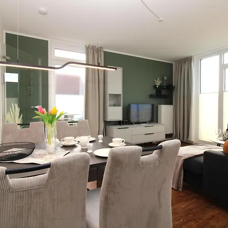 Appartementhaus Cubanzestrasse 43 23 *